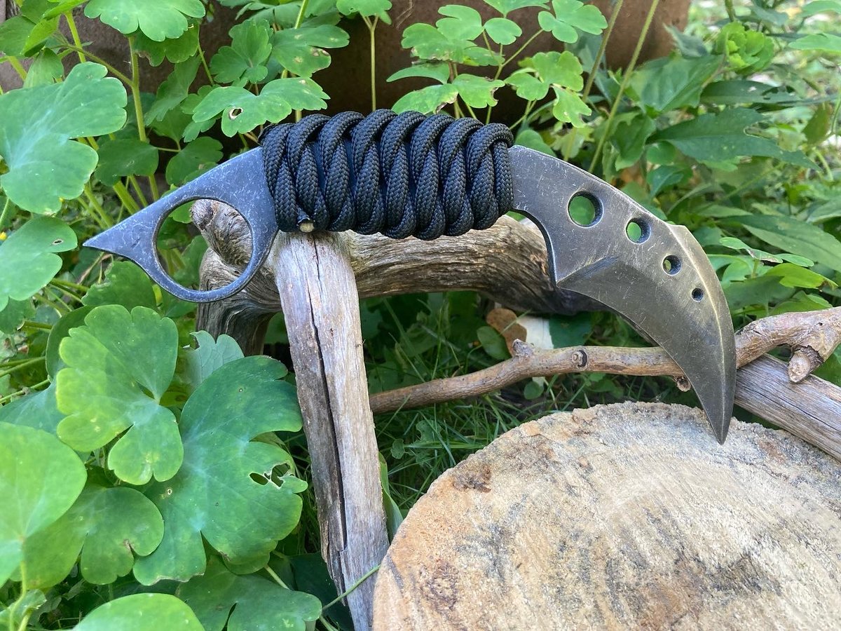 SnakeBiteBlades karambit (black out). | SnakeBiteBlades