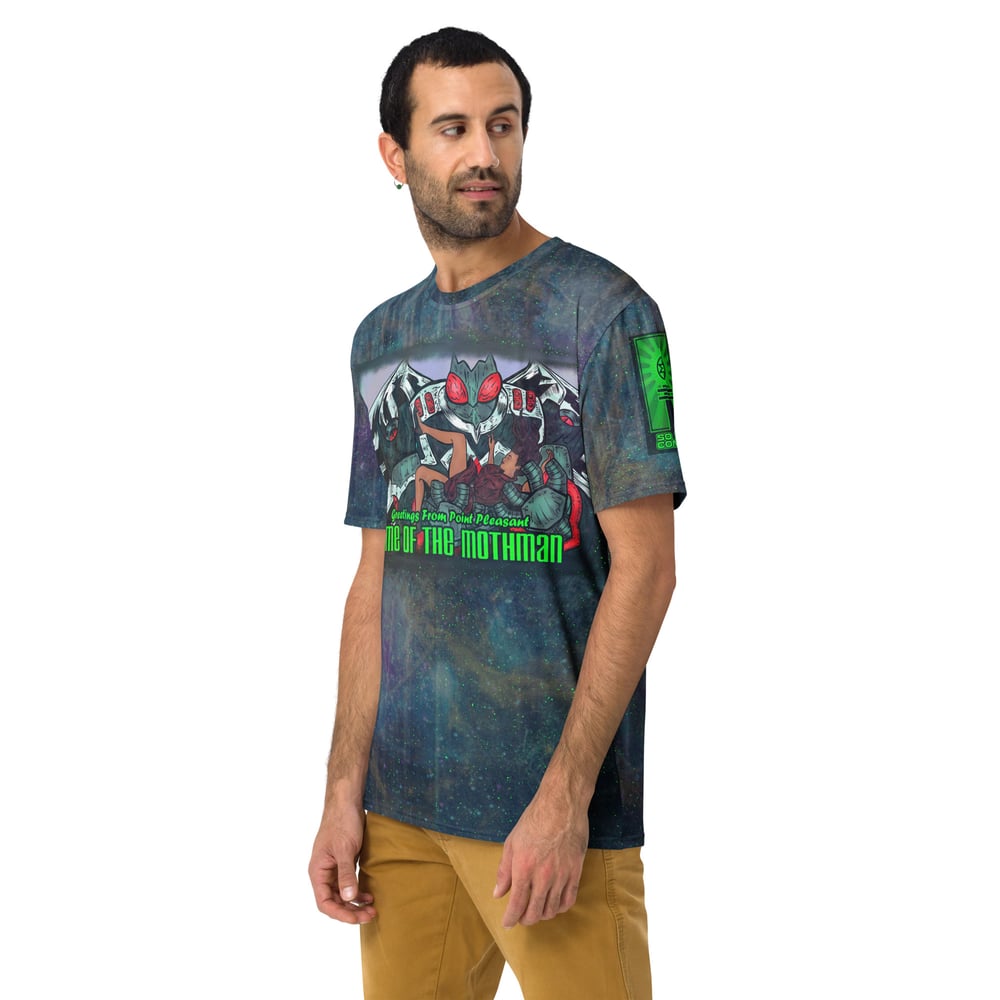 THE MOTH (B) T-Shirt