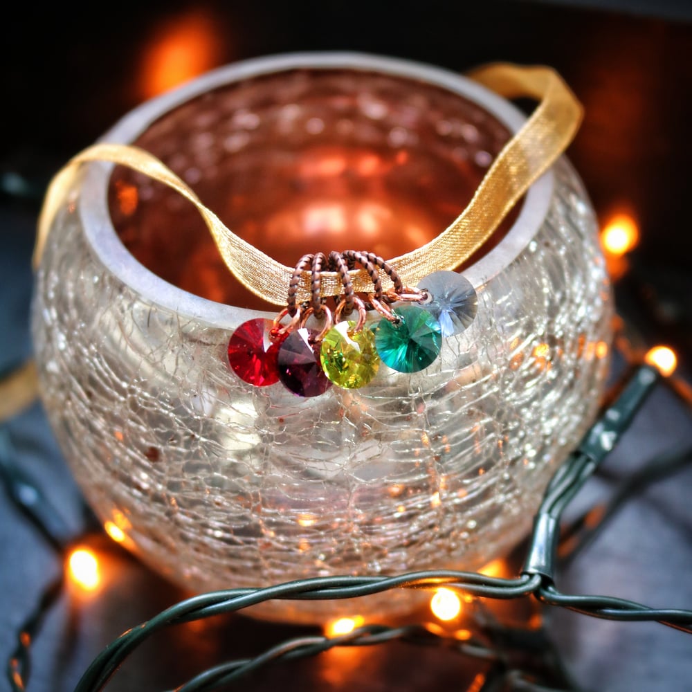 Image of TWINKLING BAUBLES