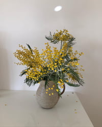 Image 1 of Pichet en grès Beige