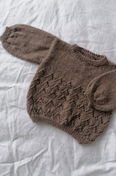 Image of -- PATRON :  MINI-GOLDEN SWEATER --