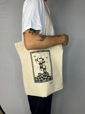 THE TOWER TOTE