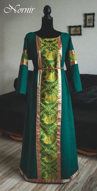 Image 4 of Green linen dress with Sasanian silk