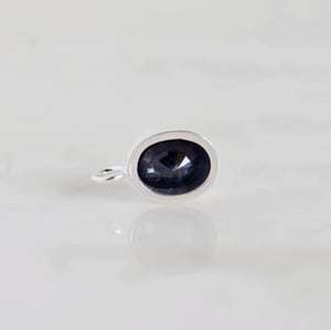 Image of Vietnam Dark Blue Sapphire oval cut silver necklace