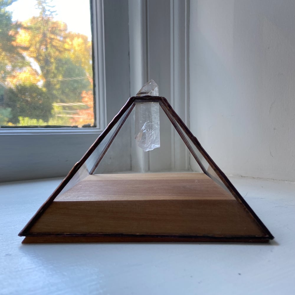Image of Crystal Topped Pyramid Box, Large no.1