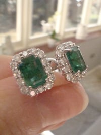 Image 4 of STUNNING 18CT NATURAL EMERALD 1.50CT AND DIAMOND 0.84CT CLUSTER EARRINGS