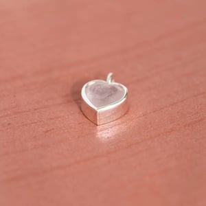 Image of Pinky Heart x Rose Quartz heart shape diamond cut silver necklace