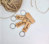 Image 1 of Uplifting Keychain / Llavero Alentador 