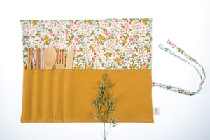 Image of Conjunto de Refeição com Utensílios de Bambu - Flores Rosa e Verde