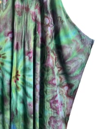 Image 9 of L Woven Long Kimono in Soft Spiral Ice Dye