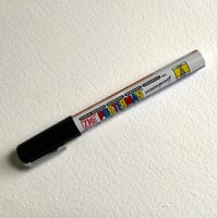 Image 3 of Black marker pen