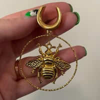 Bee Hoop Saddle Dangles (sizes 2g-1 1/2)