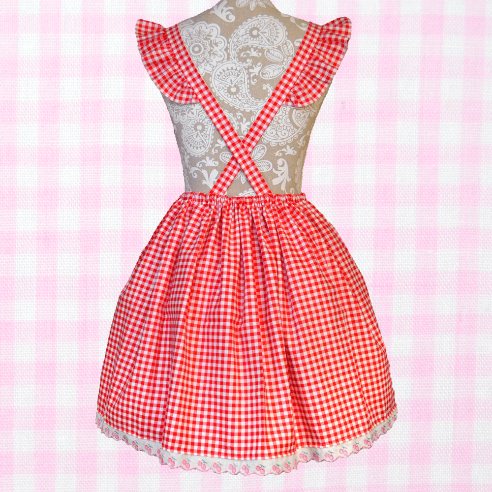 Heart Ruffle Apron Skirt: Retro Shoujo