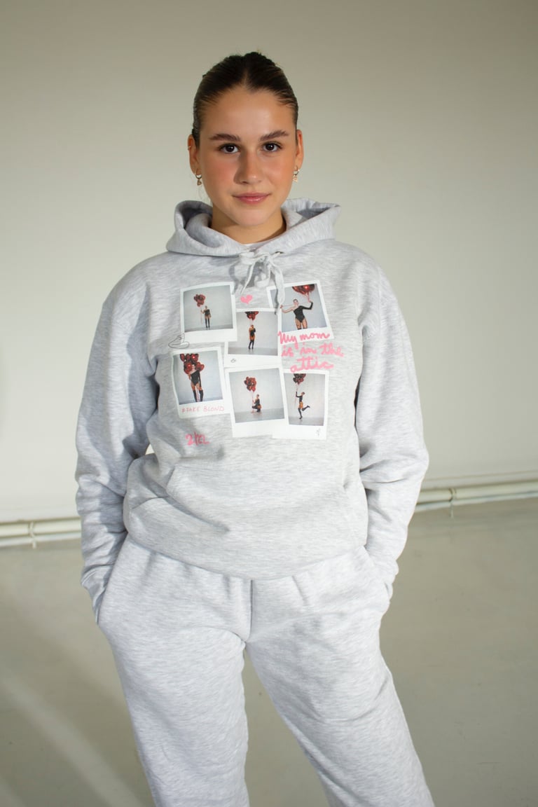 polaroid hoodie Image 3