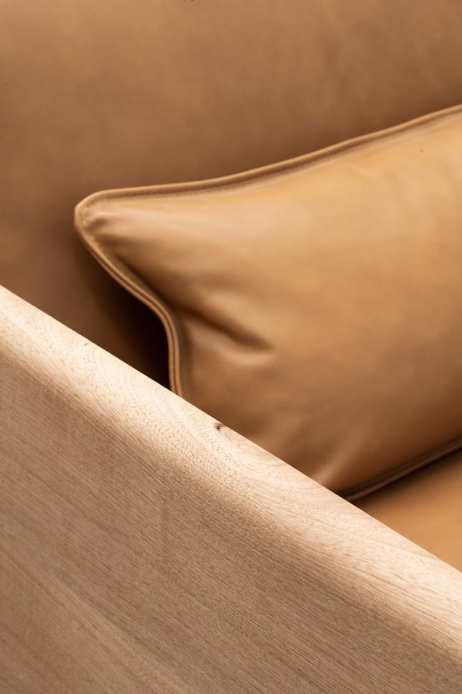  SAS LEATHER CUSHIONS