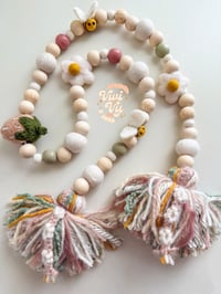 Image 3 of RTS OAK Buzz & Blooms Garland #5