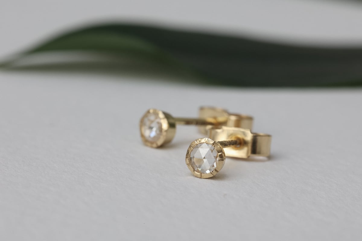 Image of 18ct Gold 3mm Rose-Cut Diamond Stud Earrings