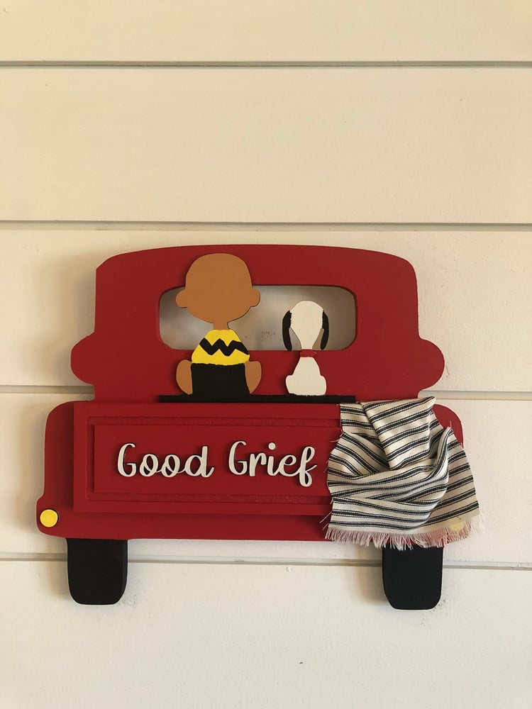 Image of Charlie Brown/ Snoopy truck 