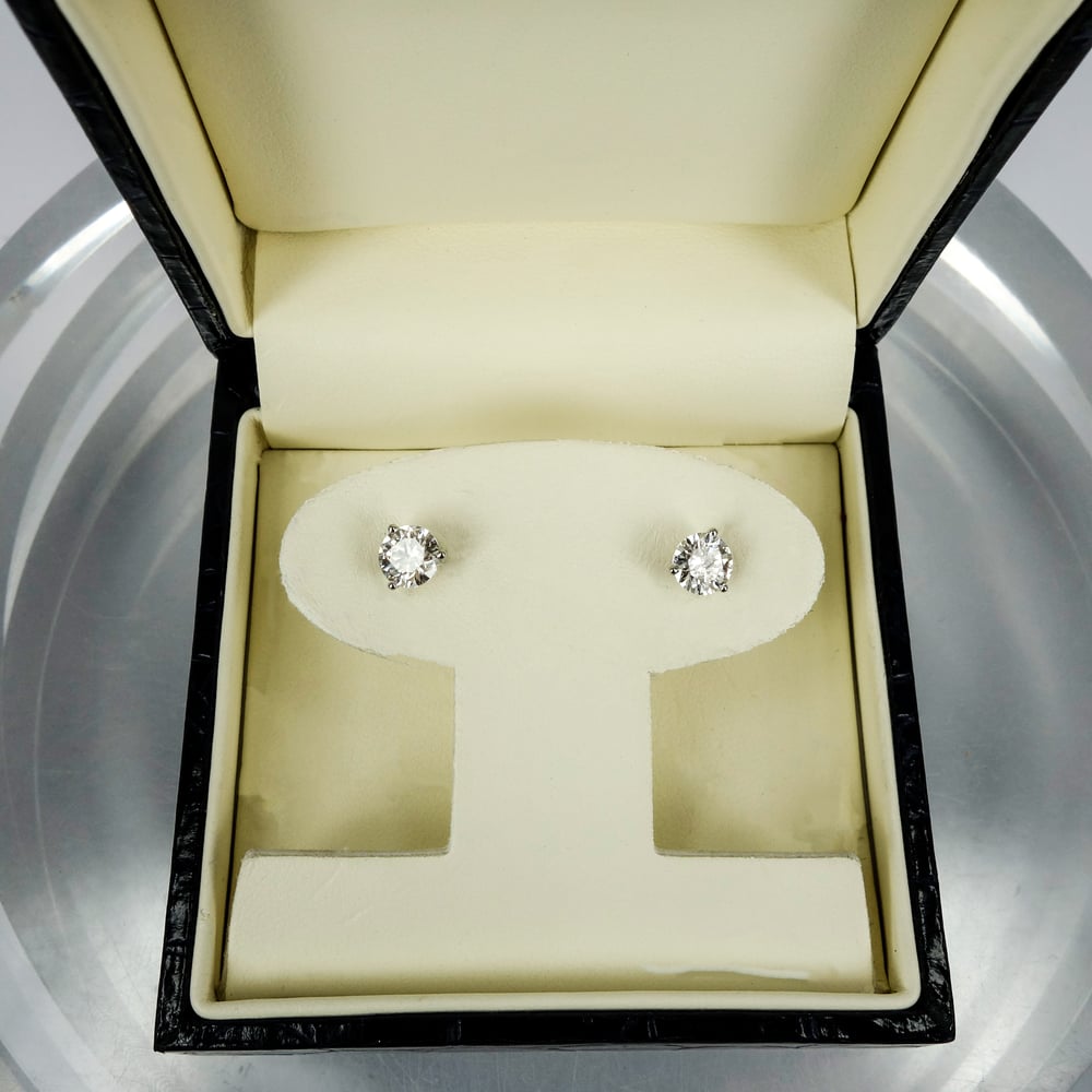 Image of 14ct white gold diamond stud earrings 2 = 1.25ct total weight. PJ5986