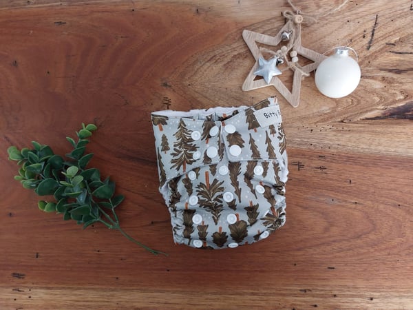 Image of Pine trees onesize nappy 