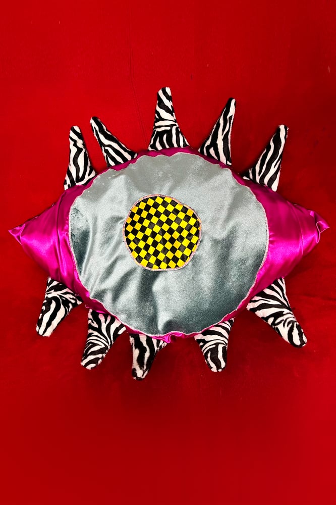 Image of Open Your Eyes Pillow N°3