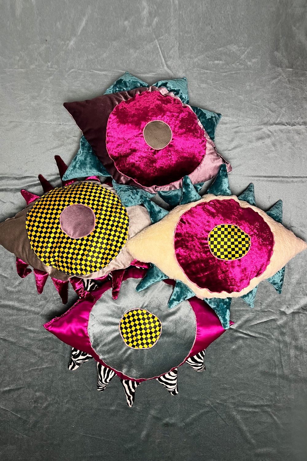 Image of Open Your Eyes Pillow N°4