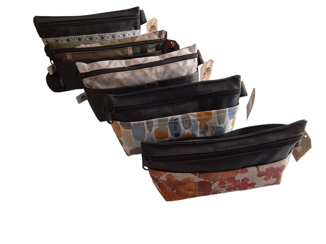 Riñonera polipiel acuarela negro