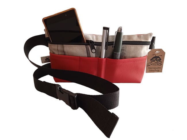 Riñonera polipiel luna rojo