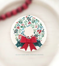 Pint-Sized Wreath Clip