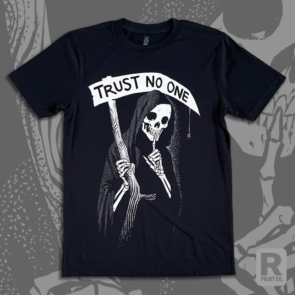 Image of TRUST NO ONE - Becky Cloonan *THOUGHT BUBBLE EXCLUSIVE*