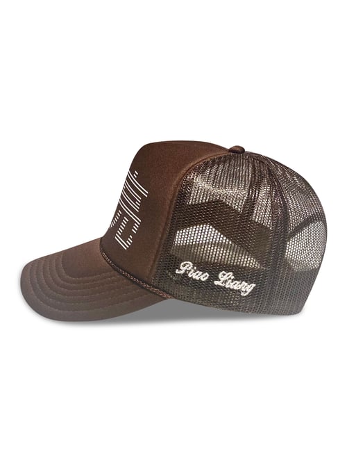 Image of PIAO LIANG SIGNATURE LOGO TRUCKER HAT (DARK BROWN)