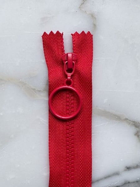 Image of Plastik lynlås med ring - Rød