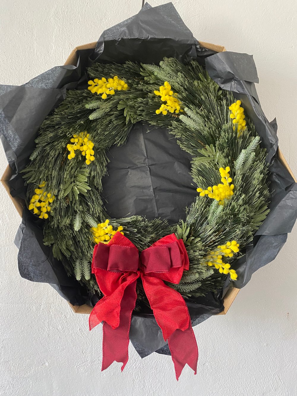 Image of 50cm Cashere Wreath - Wattling along