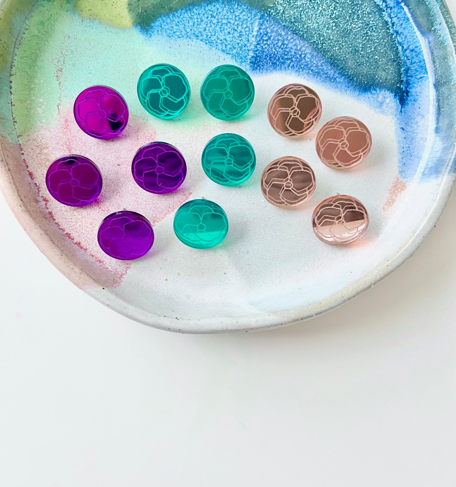 Image of Etched Flower Mirror Studs