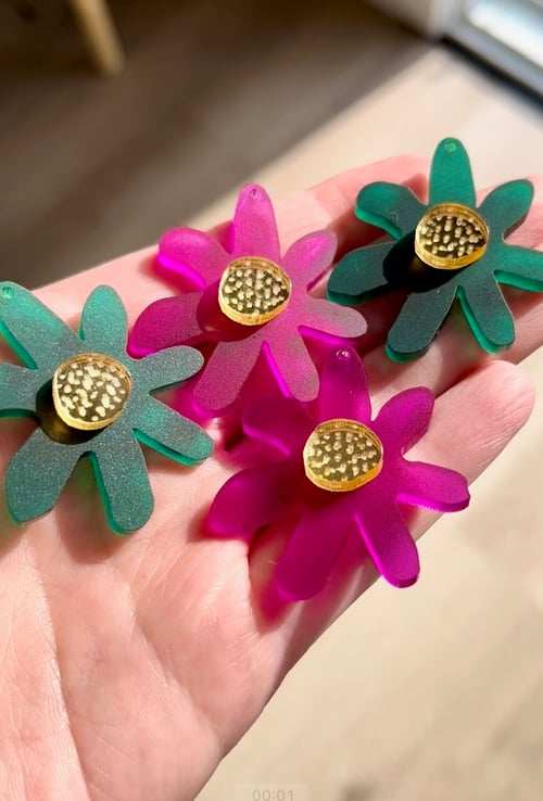 Image of Abstract Flower Dangles