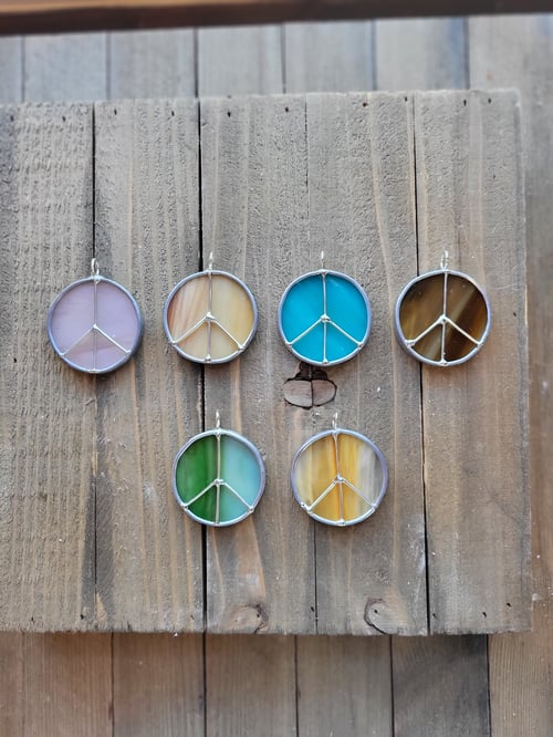 Image of Sm. peace sign - stained glass