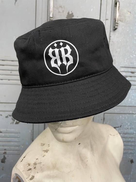 Image of OFFICIAL - BEASTO BLANCO - BB LOGO BLACK BUCKET HAT