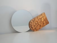 Image 2 of Miroir à poser ou mural "RELÈU" en chêne sculpté