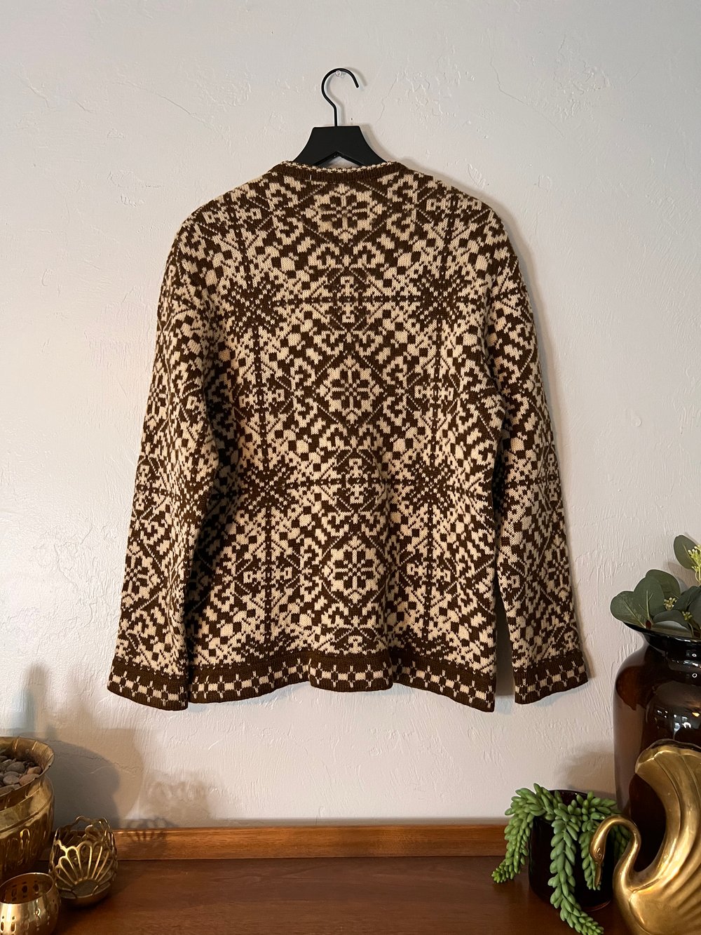 Vintage Scandinavian Lambs Wool Sweater (M)