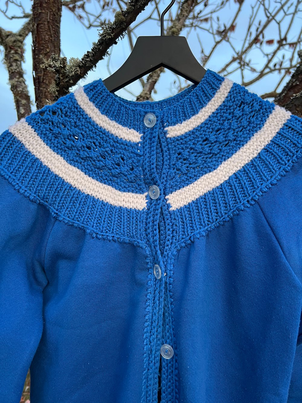 Vintage DIY Knitted Grandma Button Up Sweatshirt (M)