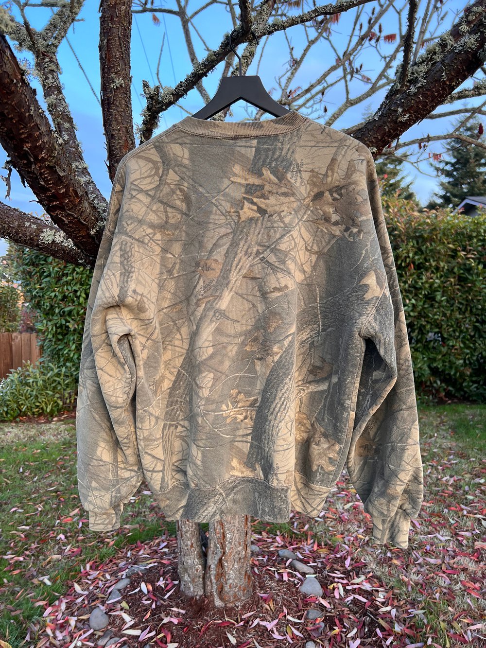 Vintage Jerzees Outdoors Camo Sweatshirt (XL)