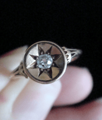 Image 4 of VICTORIAN 18CT YELLOW GOLD  STAR CELESTIAL DIAMOND SOLITAIRE RING