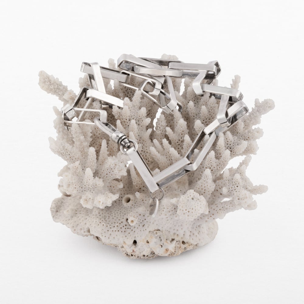 Image of COLLIER ELIZABETH PLAQUÉ ARGENT VIEILLI