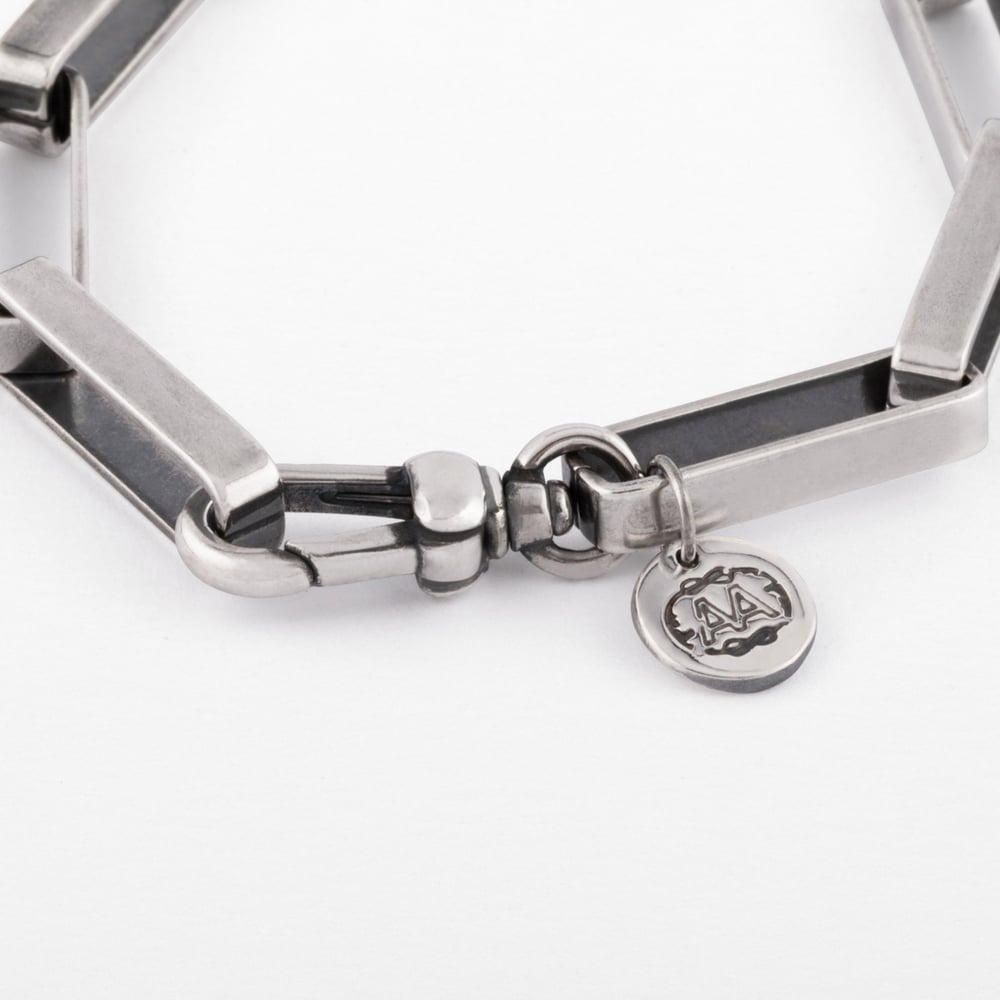 Image of COLLIER ELIZABETH PLAQUÉ ARGENT VIEILLI