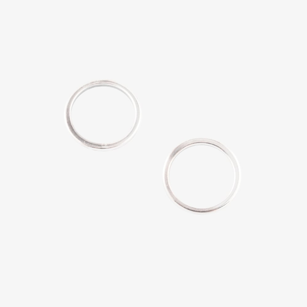 Image of BOUCLES D’OREILLES RUBEN RONDES PLAQUÉES ARGENT