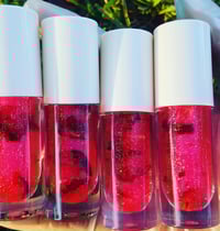 Image 2 of Rose Galore 🌹