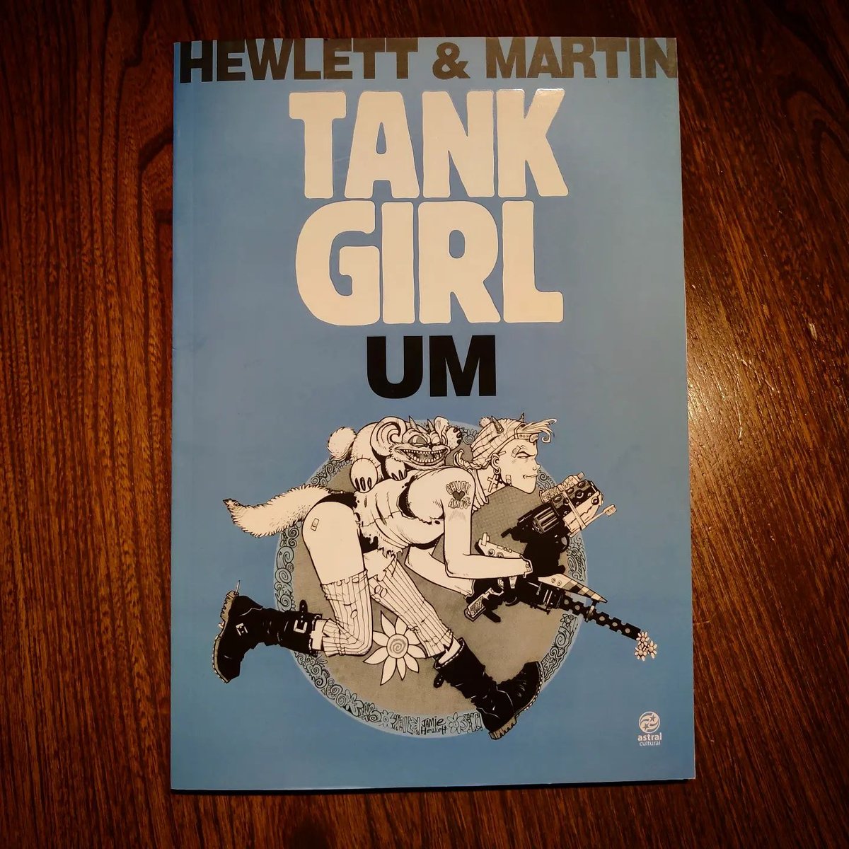 Image of PORTUGUESE EDITION - TANK GIRL UM (Book 1) - Astral Cultural (2019)