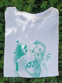 Image 3 of The Kiss Boxy Crop: White - Teal