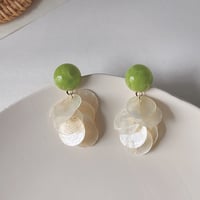 Image 3 of Shell Earrings 贝壳耳坠