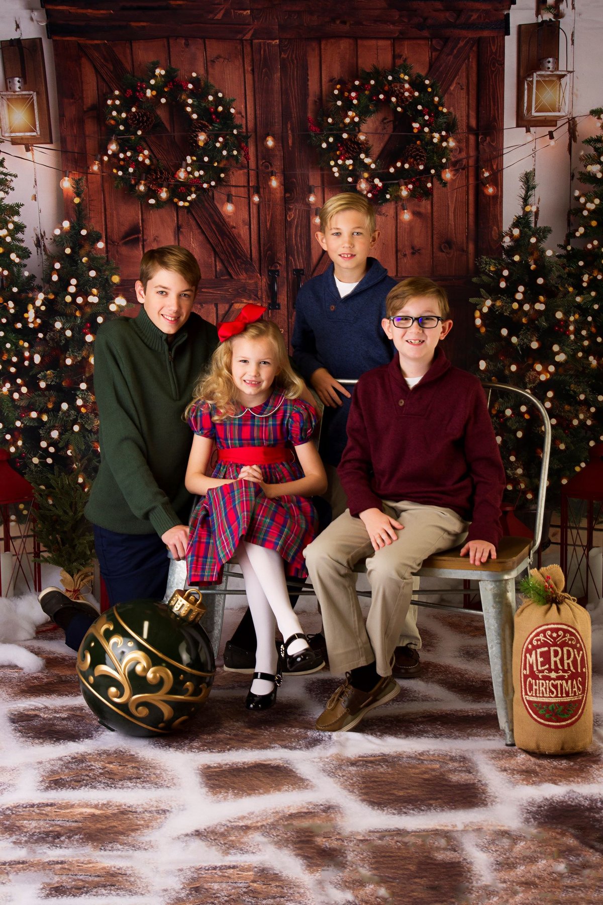 Image of Studio Holiday Minis 12/3/22 **Deposit Only